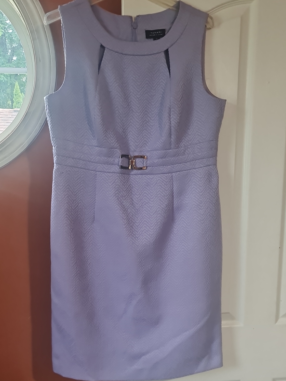 Tahari ASL Beautiful Lavender Sheath Dress with Decorative Buckle Sz. 14